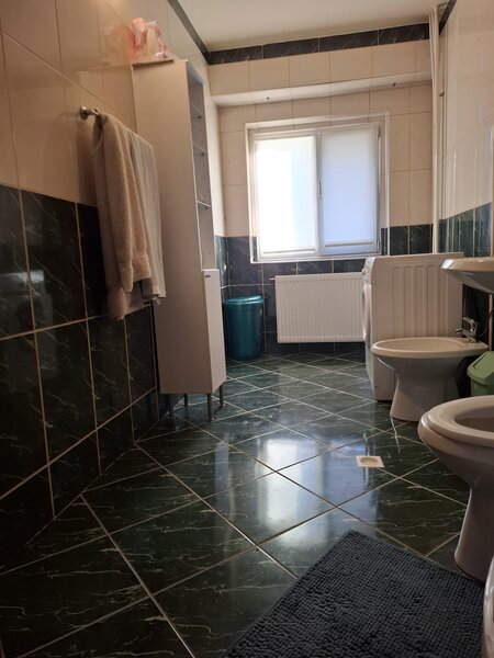 Timpuri Noi, strada Viorele nr. 28,